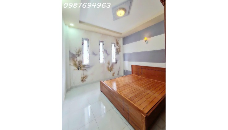 Q8 P2 NGUYỄN THỊ TẦN 3.7M SỔ VUÔNG 4 TẦNG 3PN NGAY CHỢ RẠCH ÔNG AEON MALL HẺM Ô TÔ THÔNG KDC ĐÔNG ĐÚC 7.X Đ